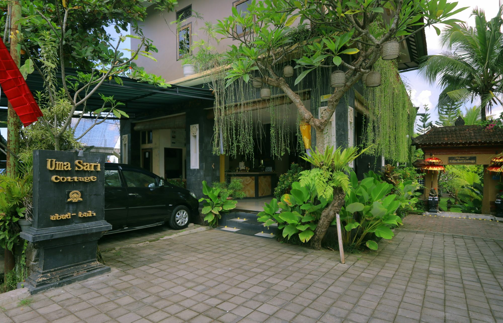 อูมา ซารี คอตเทจ Hotel อูบุด ภายนอก รูปภาพ