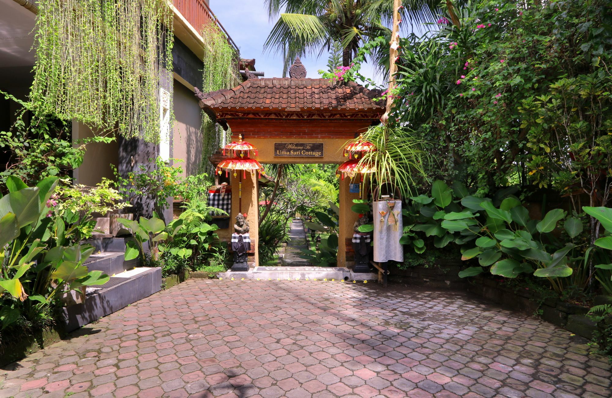 อูมา ซารี คอตเทจ Hotel อูบุด ภายนอก รูปภาพ